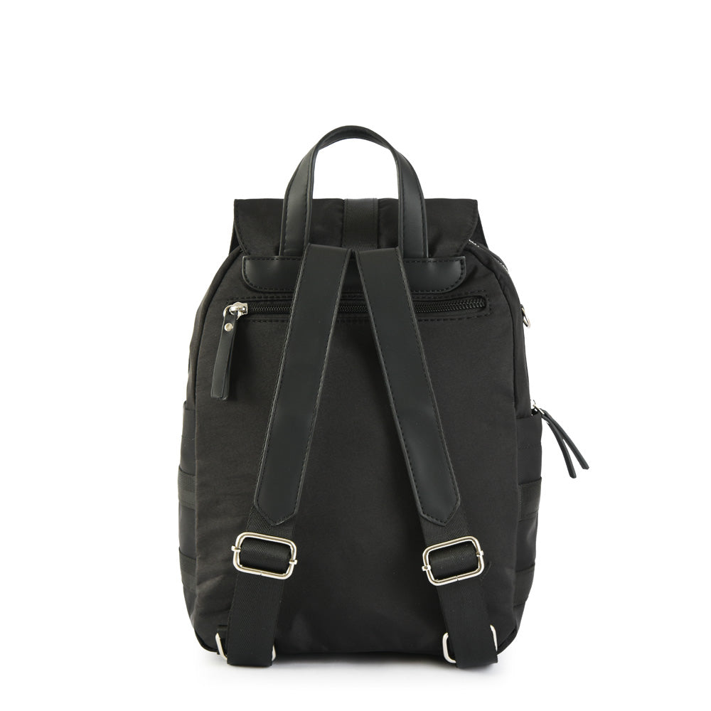 Mochila con tapa tavira mediana negro