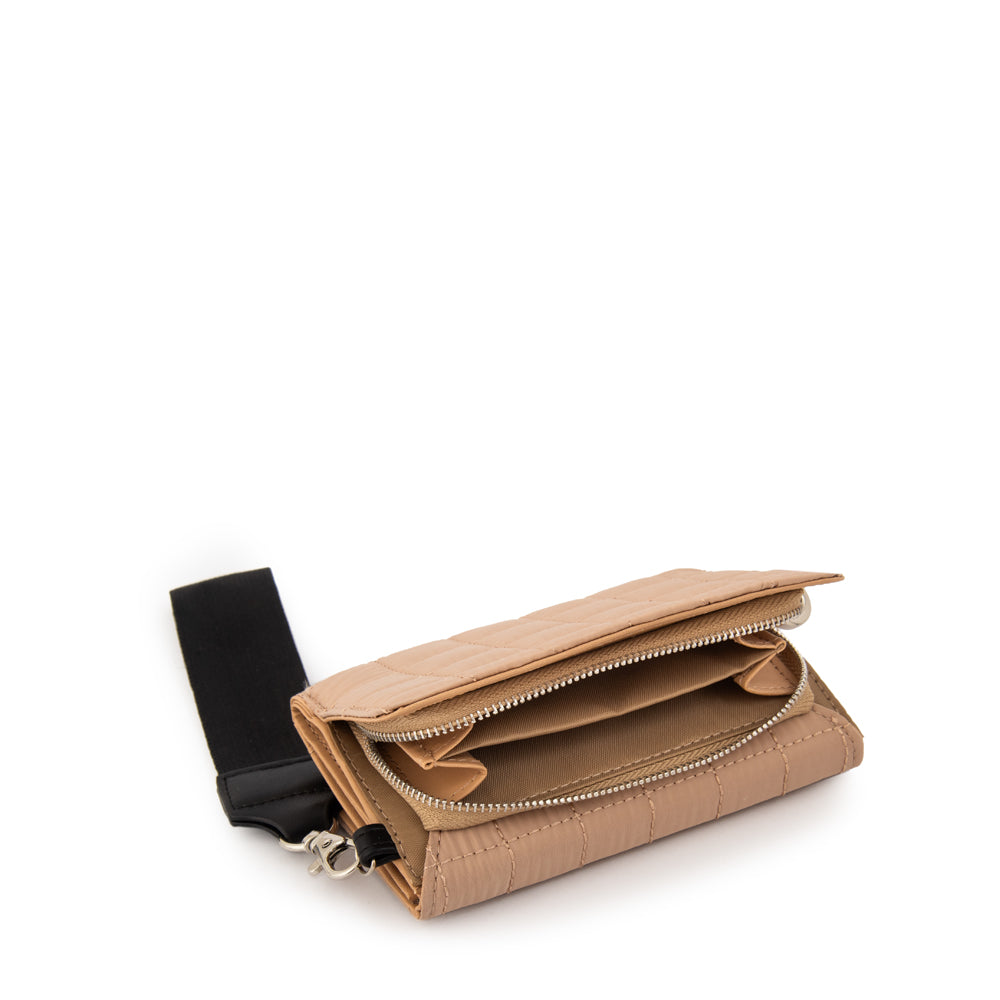 Billetera cierre exterior nacha mediana beige